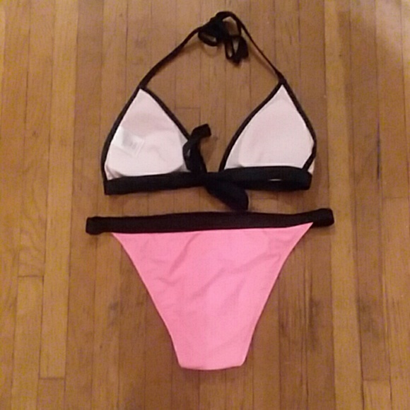 Xhiliration Cute Bikini - Picture 4 of 7